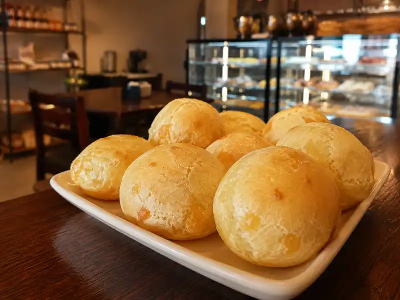 Pães de queijo da Bella Café